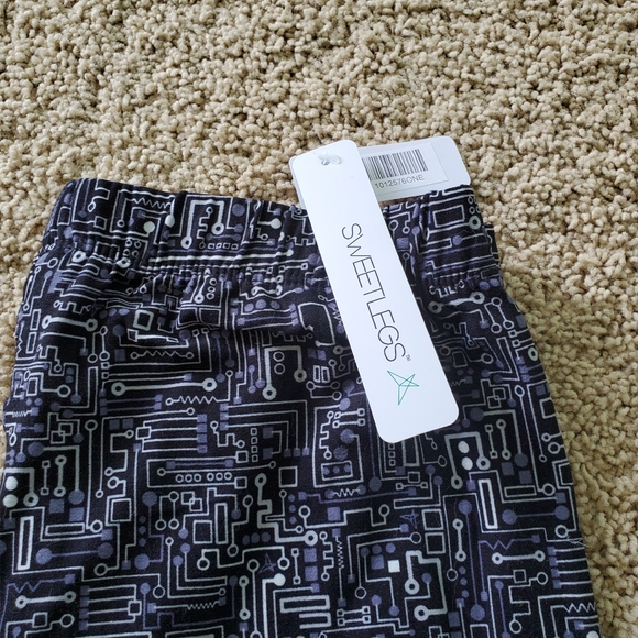 Sweetlegs Short Circuit One Size - Picture 1 of 3